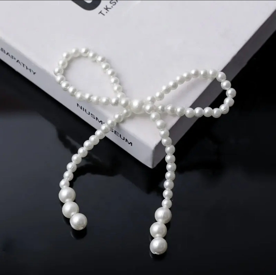 12pc Pearl Bow